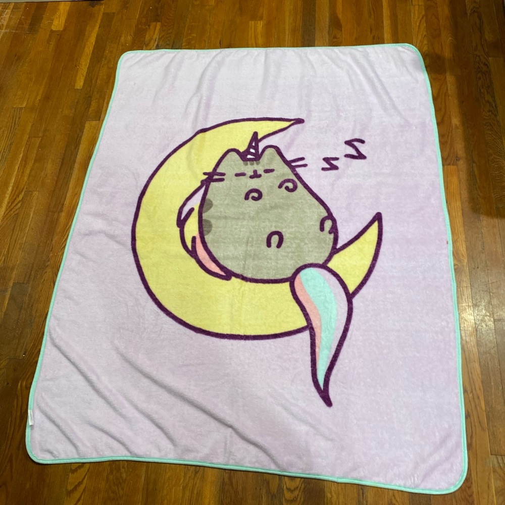 PUSHEEN SLEEPY MOON UNICORN THROW BLANKET          🦄🦄😸